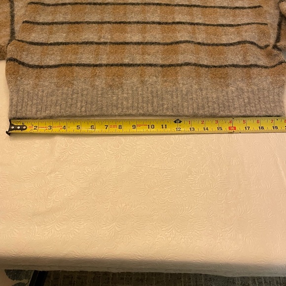 Zara Crop Turtleneck Sweater, L - Picture 8 of 14